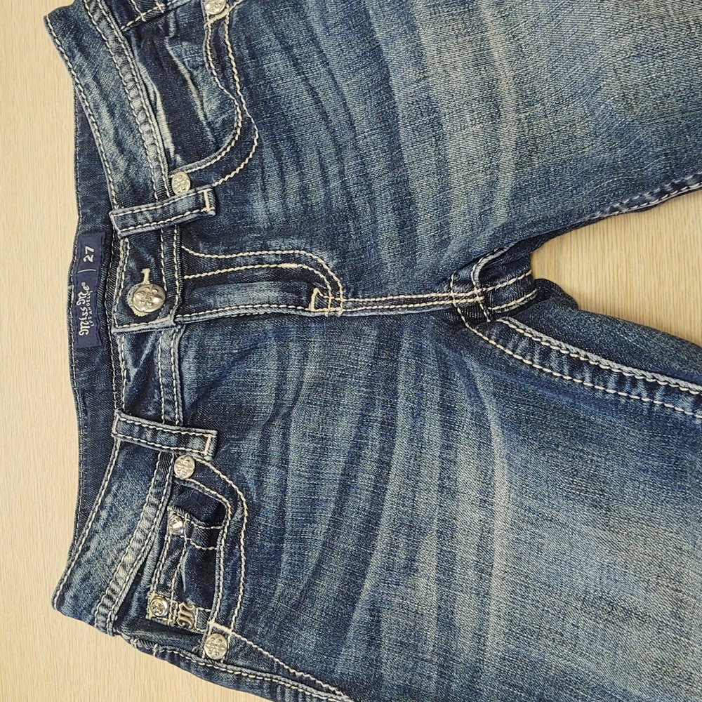 NWOT Miss Me Capri jeans size 27